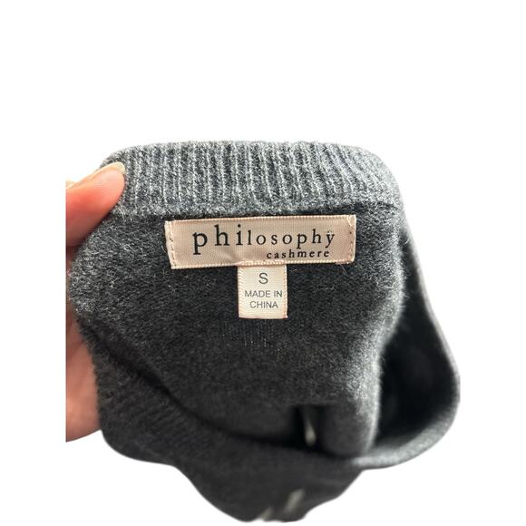 Philosophy 100% Cashmere Milan Sweater S Gray
White Logo - Picture 5 of 5